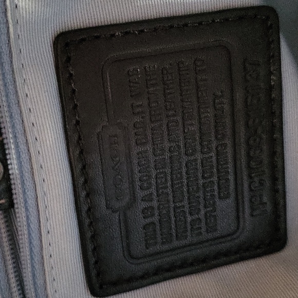 Coach purse - Picture 4 of 10